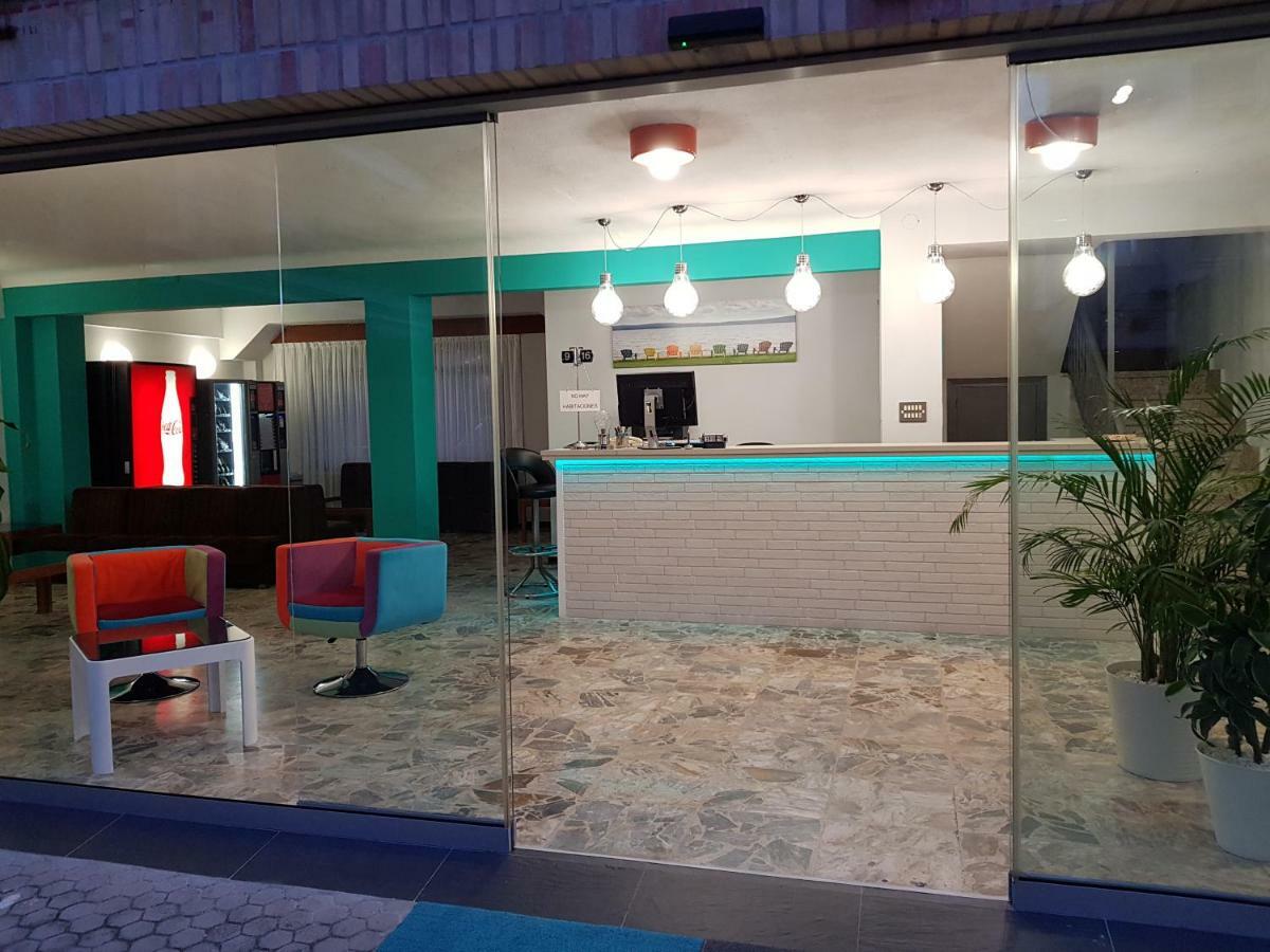 拉雷多 罗西旅馆酒店 外观 照片